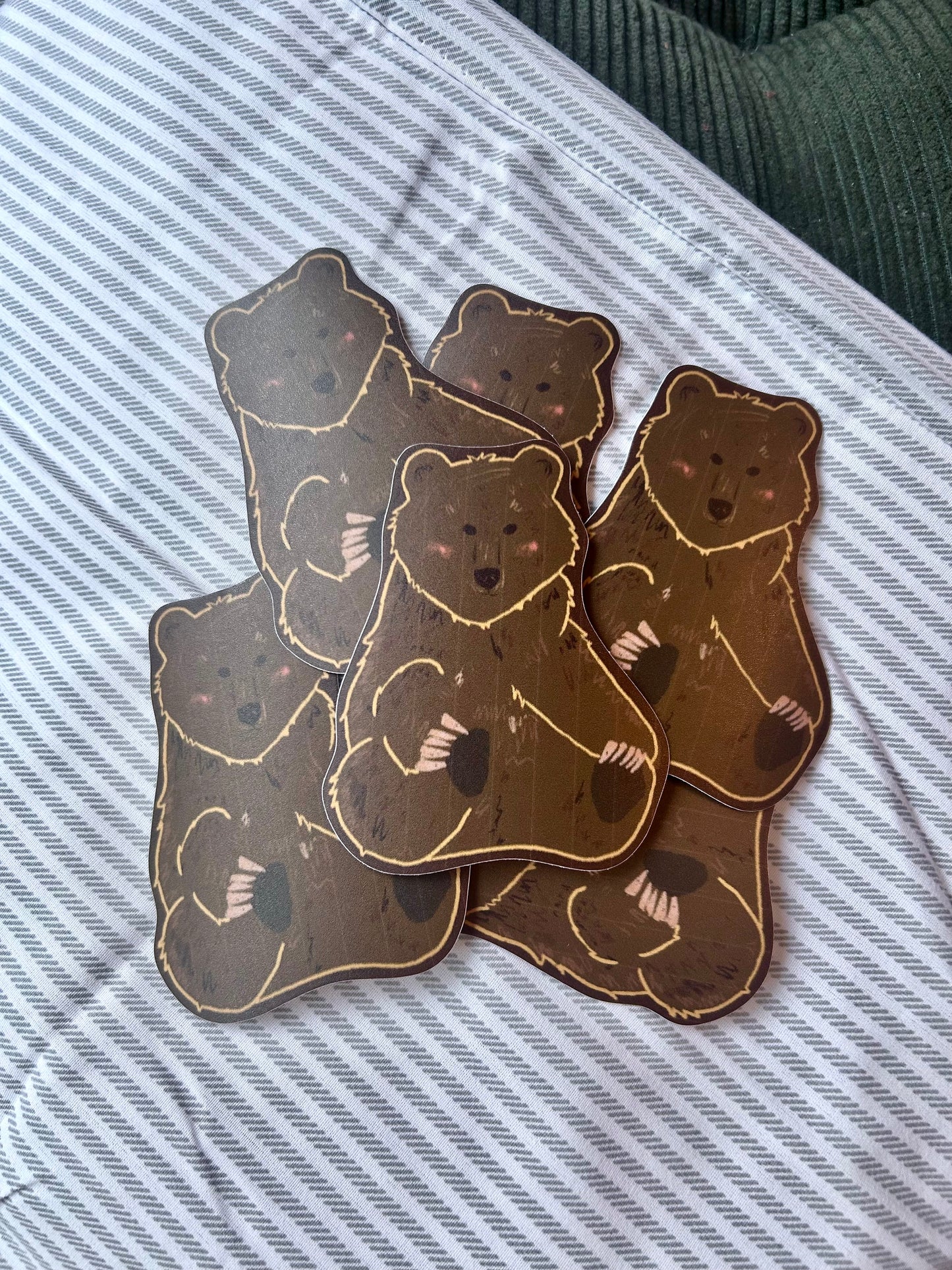 Grizzly Bear Sticker (B GRADE)