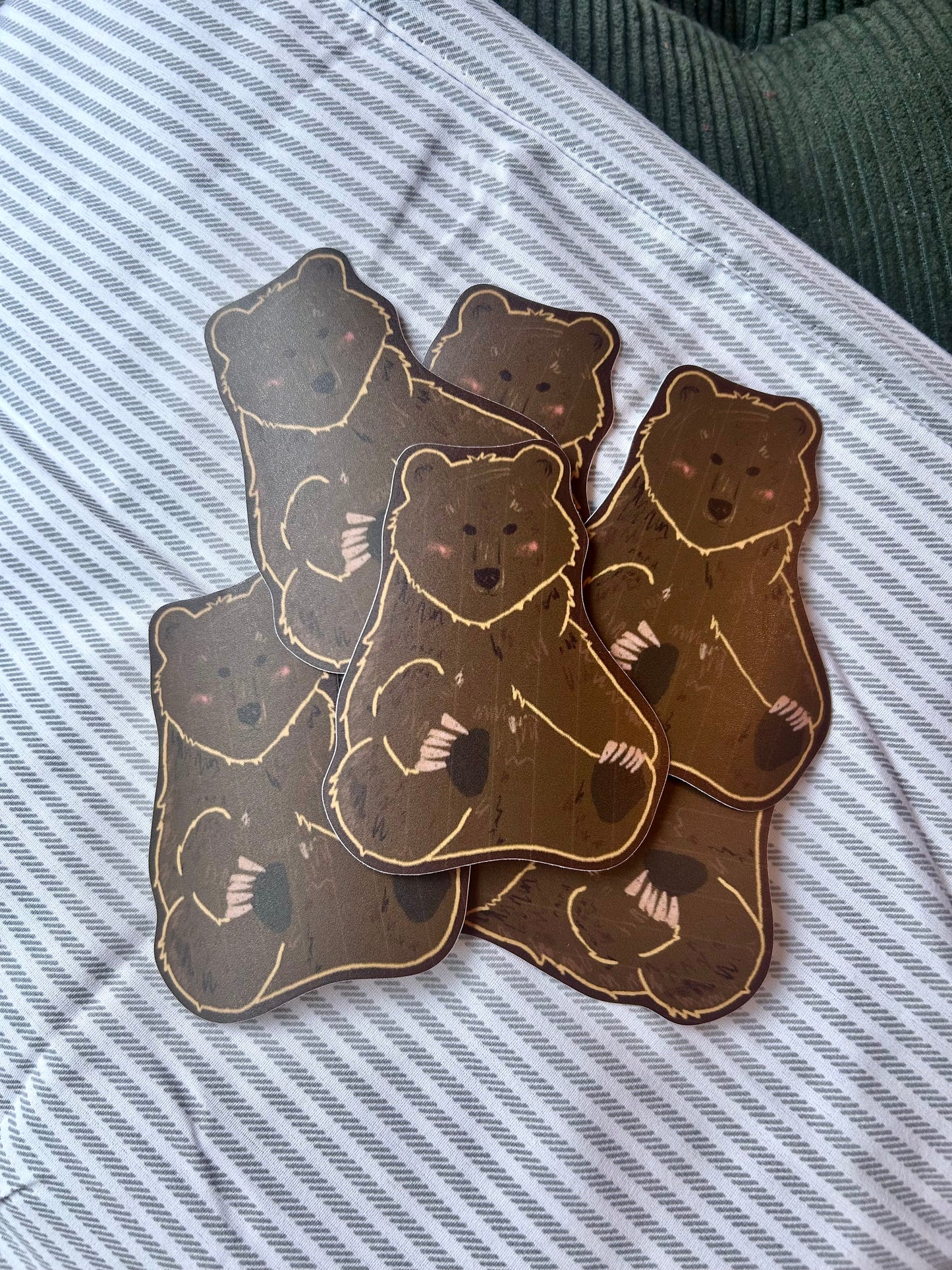 Grizzly Bear Sticker (B GRADE)